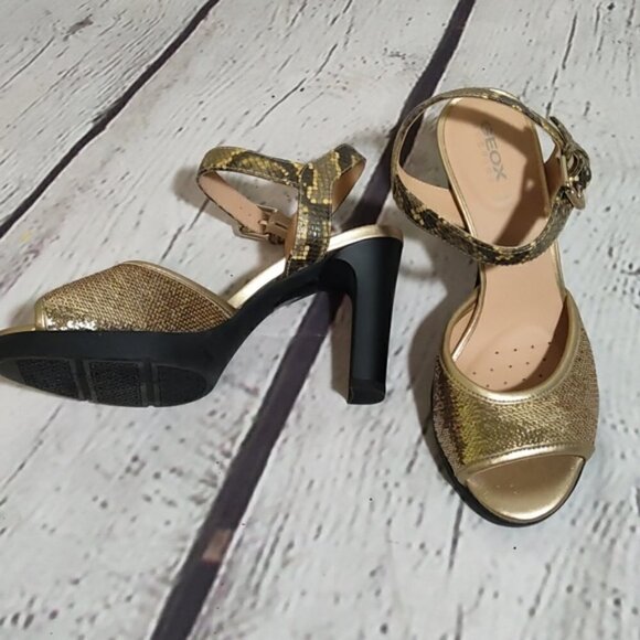 Geox D Annya High Gold Ochre Open Toe Sandal 37.5  7.5 NEW UNWORN - Picture 5 of 12
